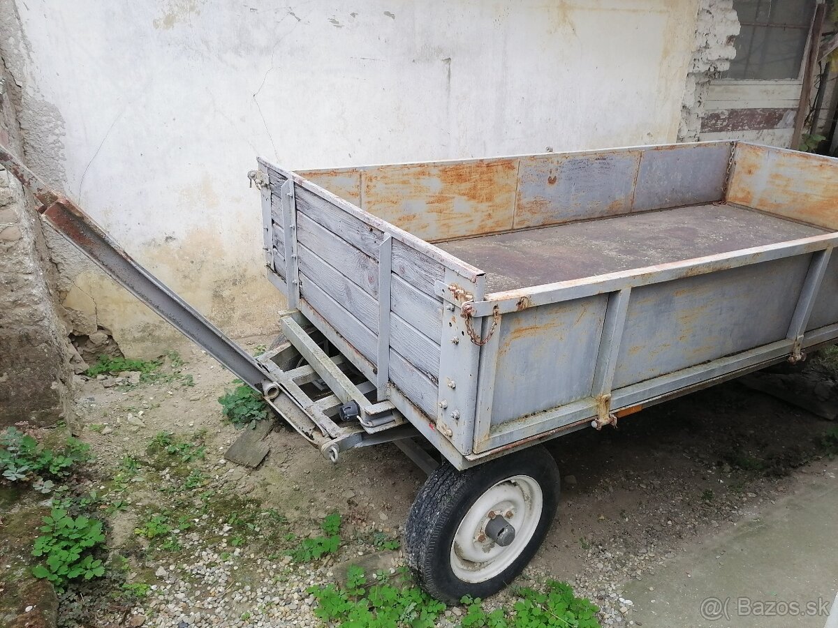 Obojstranne vyklápacia vlečka - 4