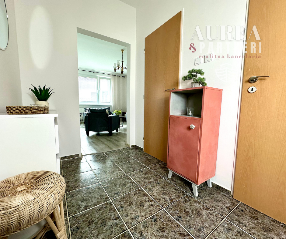 PRENÁJOM Zariadený 3-IZB byt T.Vansovej Nové Zámky pri centr - 4