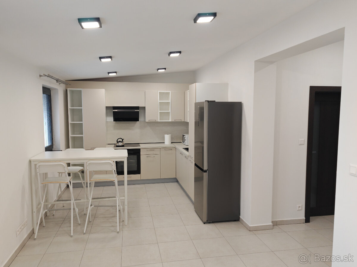 2 izbový byt na prenájom PB ihneď voľný - 4