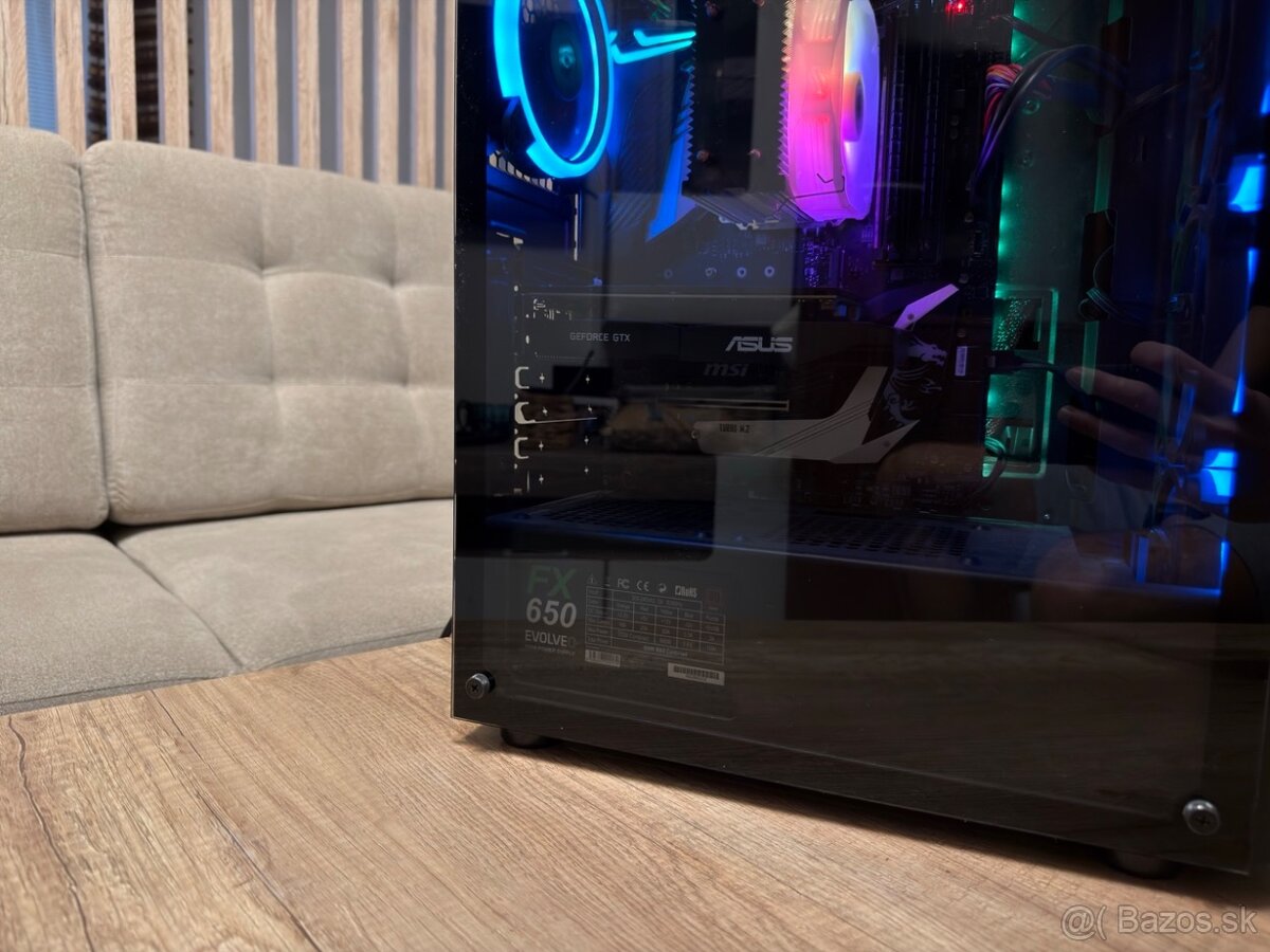 Predám Vlastnoručne skladaný Herný Počítač - 4