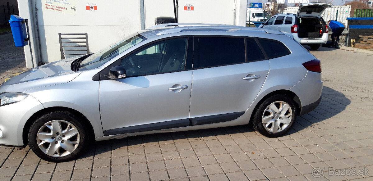 Renault Megane Grandtour 1.5 dCi - 4