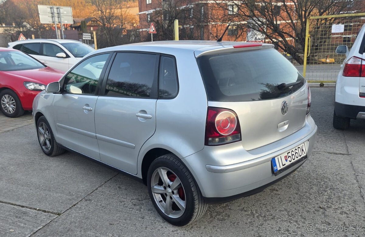 VW POLO 1,2 HTP r.v. 2005 - 4