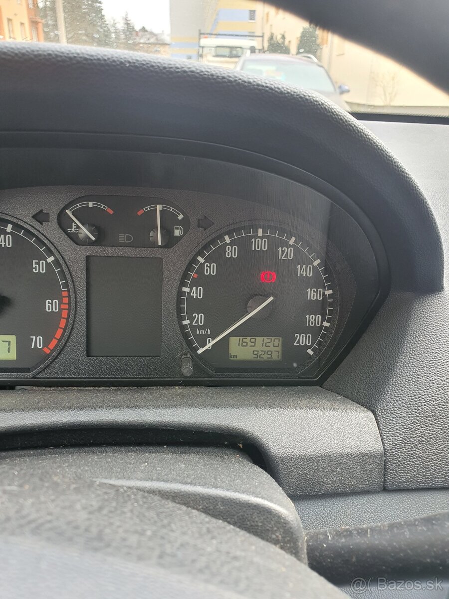 Škoda Fabia 1.4 MPI – STK do 2027 - 600 € - 4