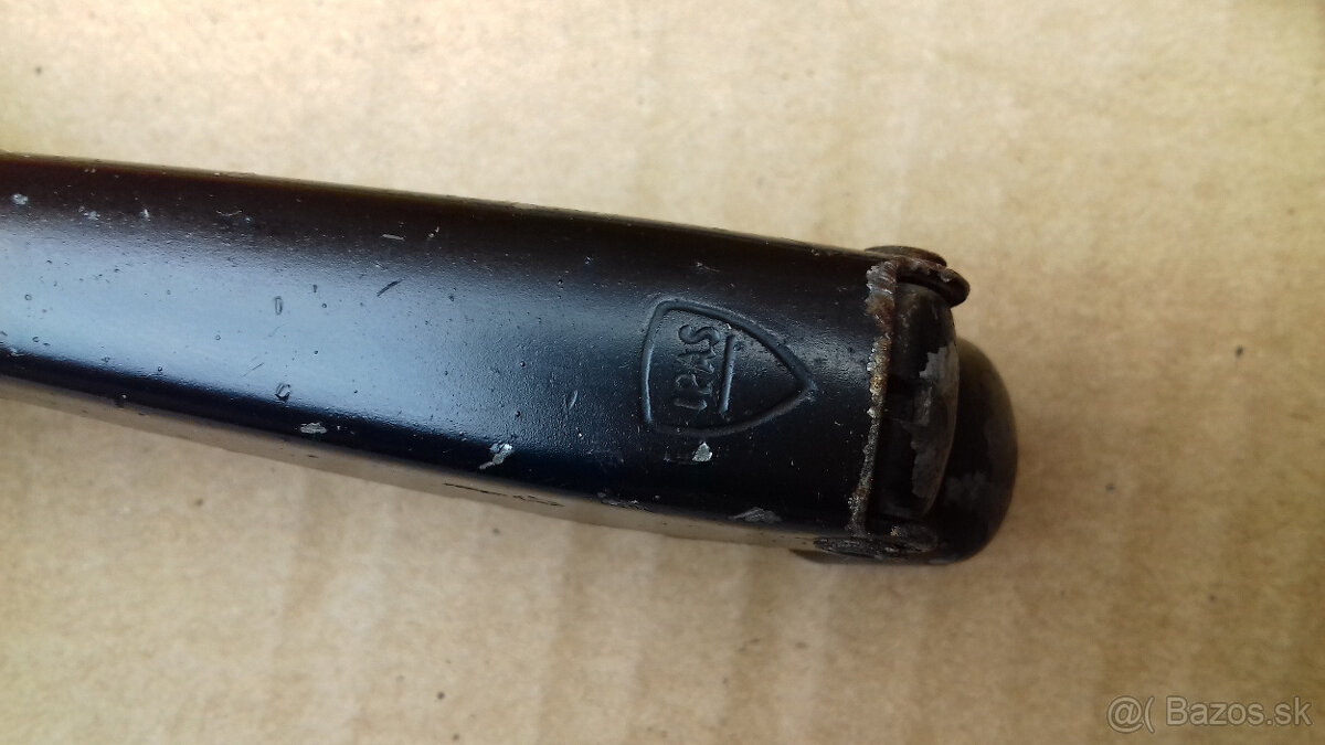 LADA VAZ ŽIGULI 1200 / 1300 . Zadné svetlá - 4