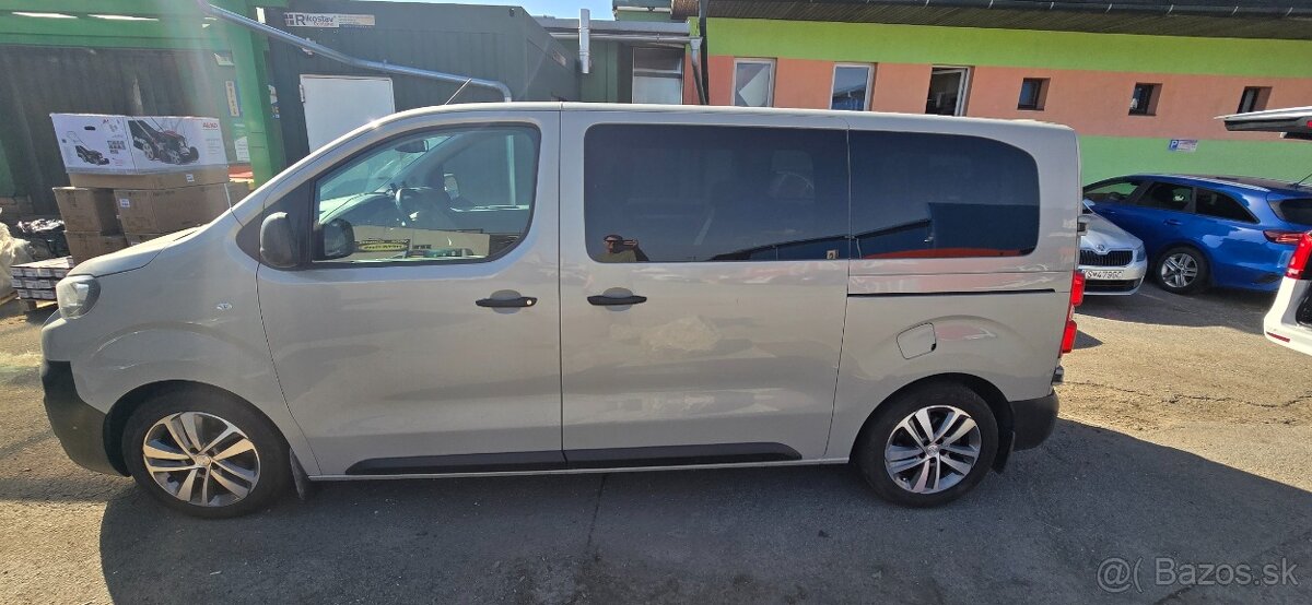 Peugeot Traveller expert - 4