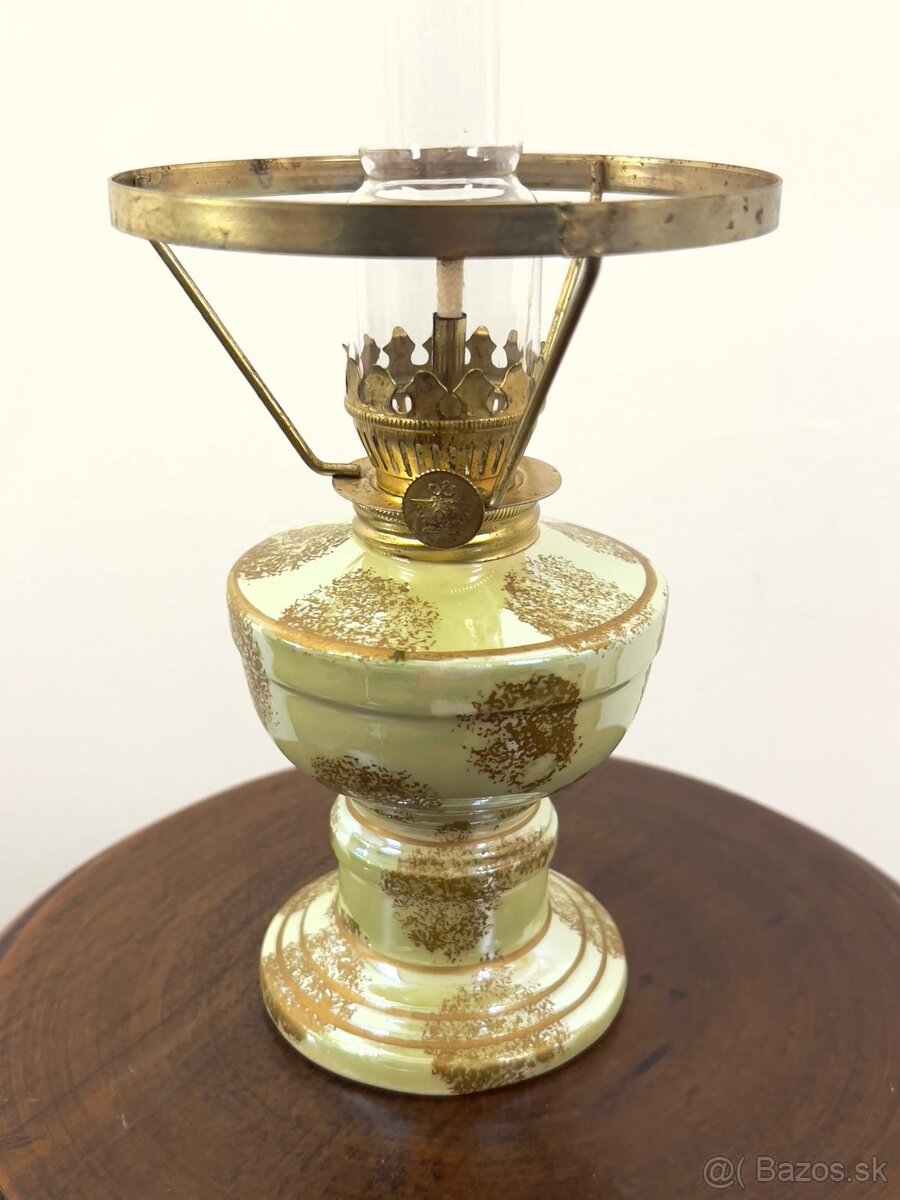 Starozitnu petrolejku Kosmos - 4