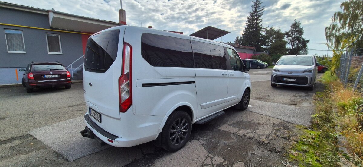 Ford Tourneo Custom 2.0 TDCi 170 Titanium L1 A/T - 4