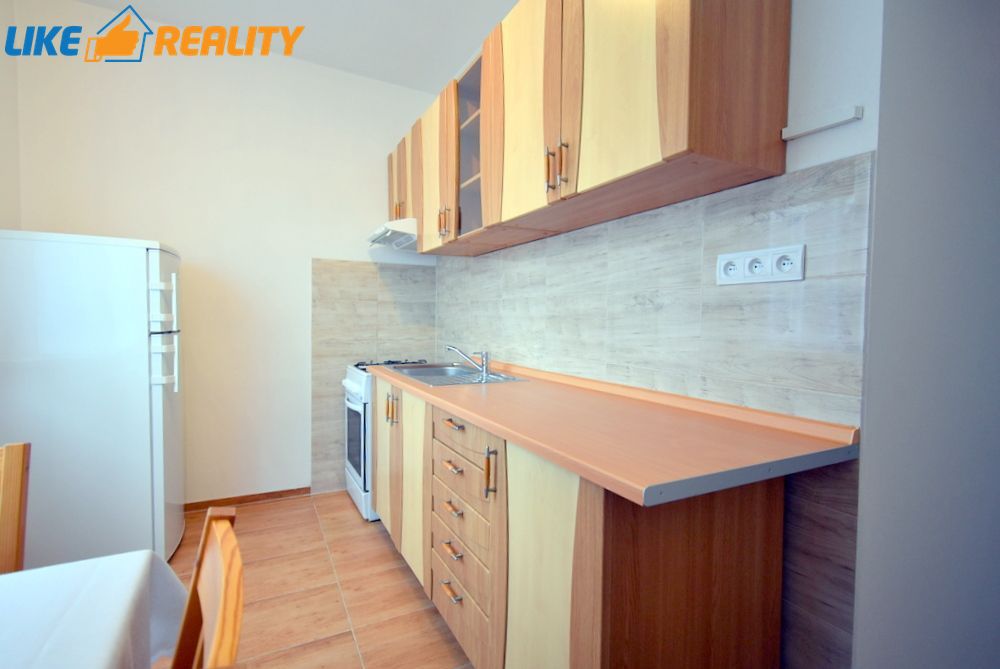 Zariadený 2 izbový byt Centrum, ul Holubyho - 4