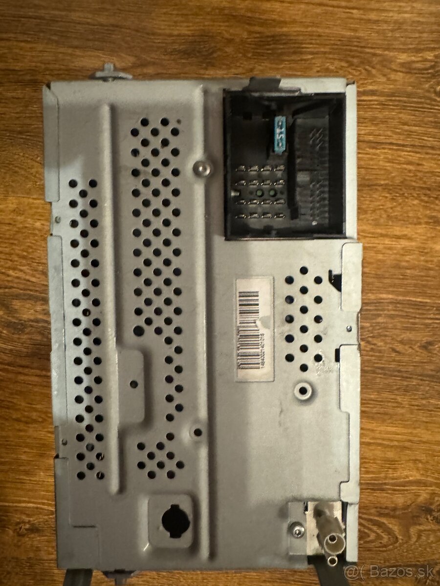 Radio škoda superb2 - 4