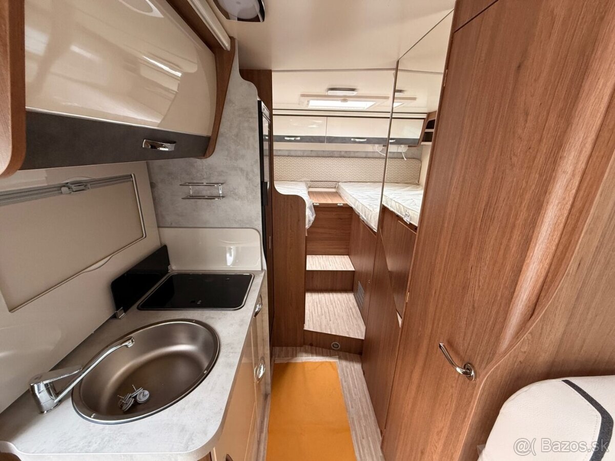 OBYTNÝ AUTOMOBIL MILLER TORONTO - 4