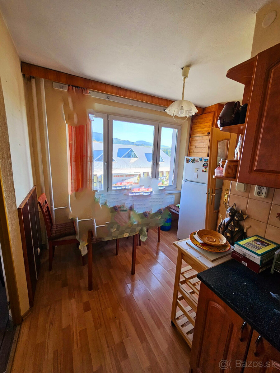 PREDAJ: slnečný 3i byt 84m2 v centre Brezna - 4