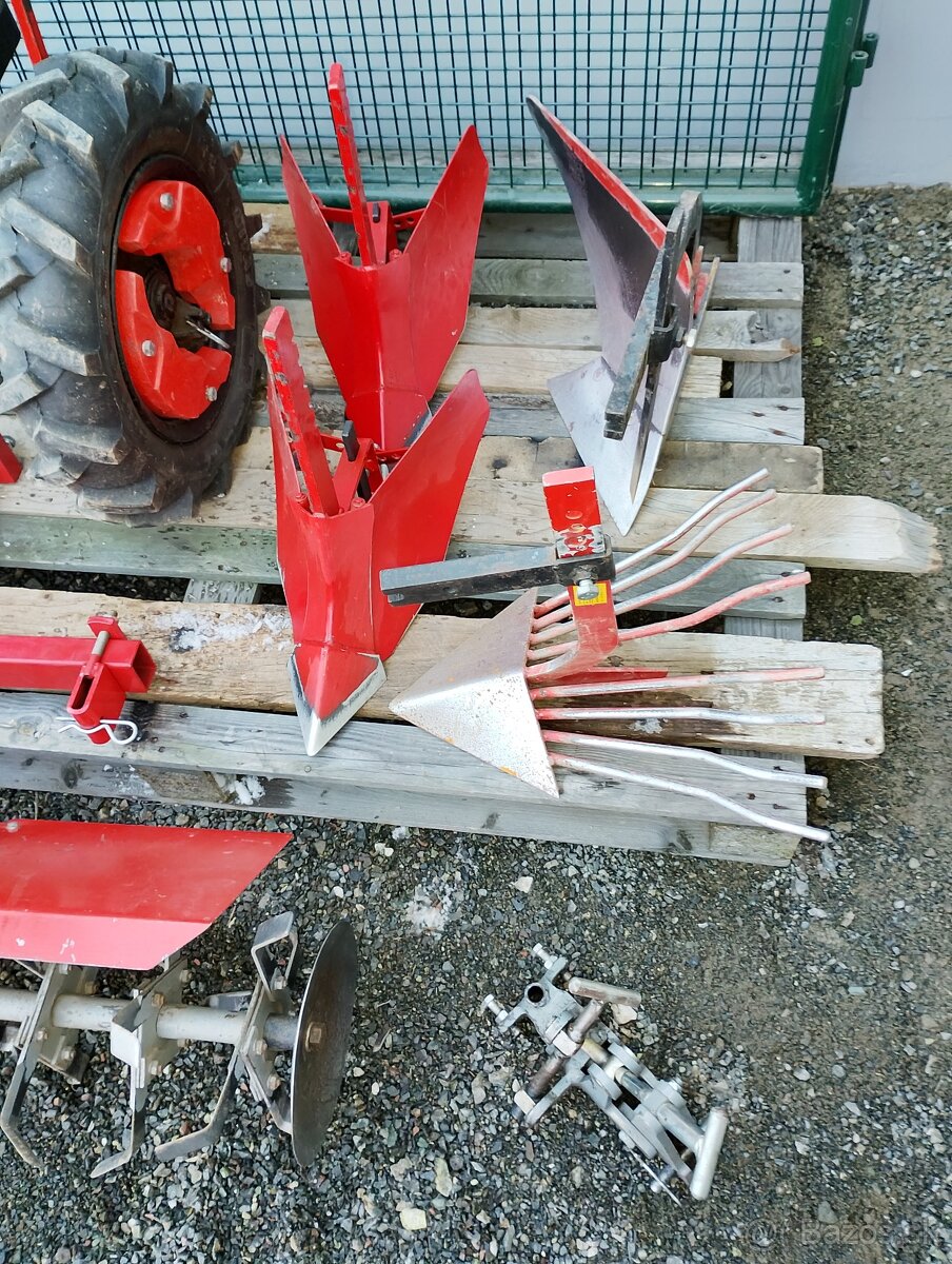 Predám malotraktor VARI - 4