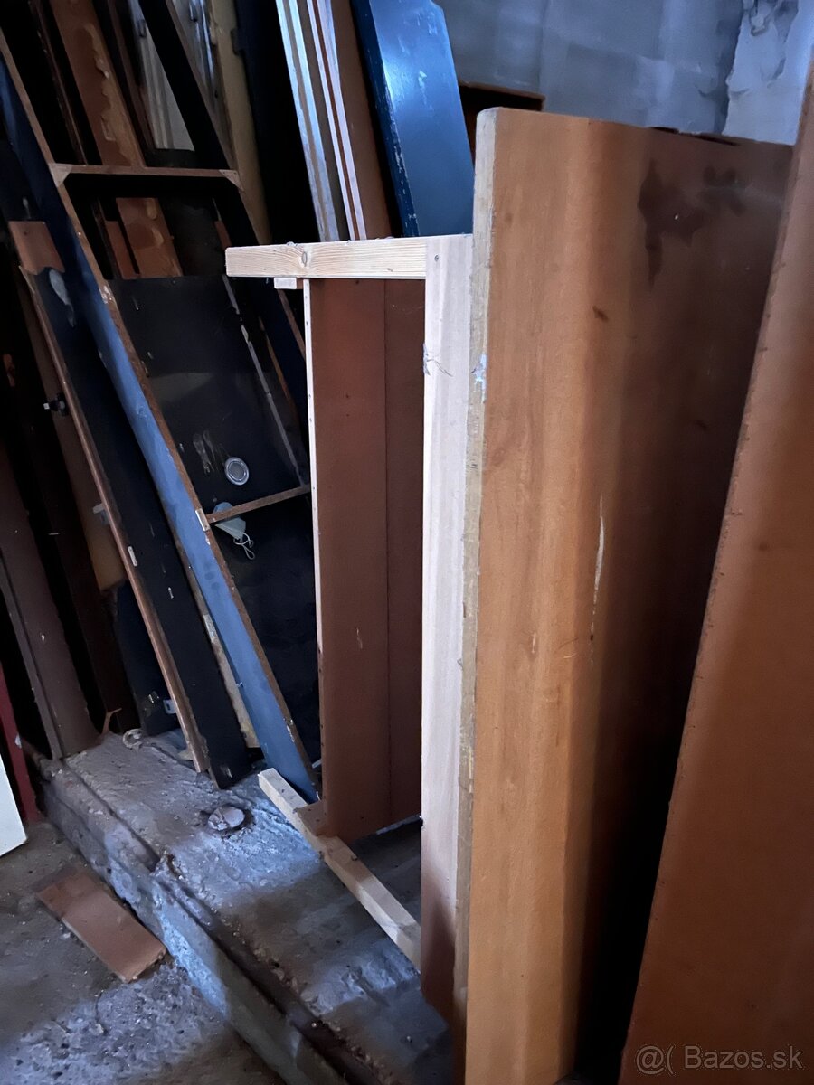 Dreveny nábytok - 4