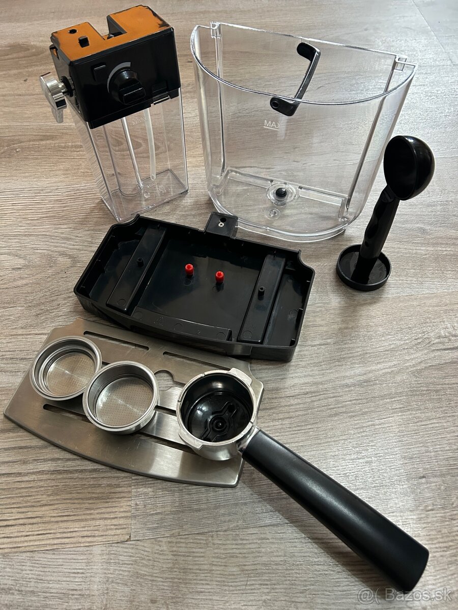 Predám ( kávovar, grafické karty, disky R16) - 4