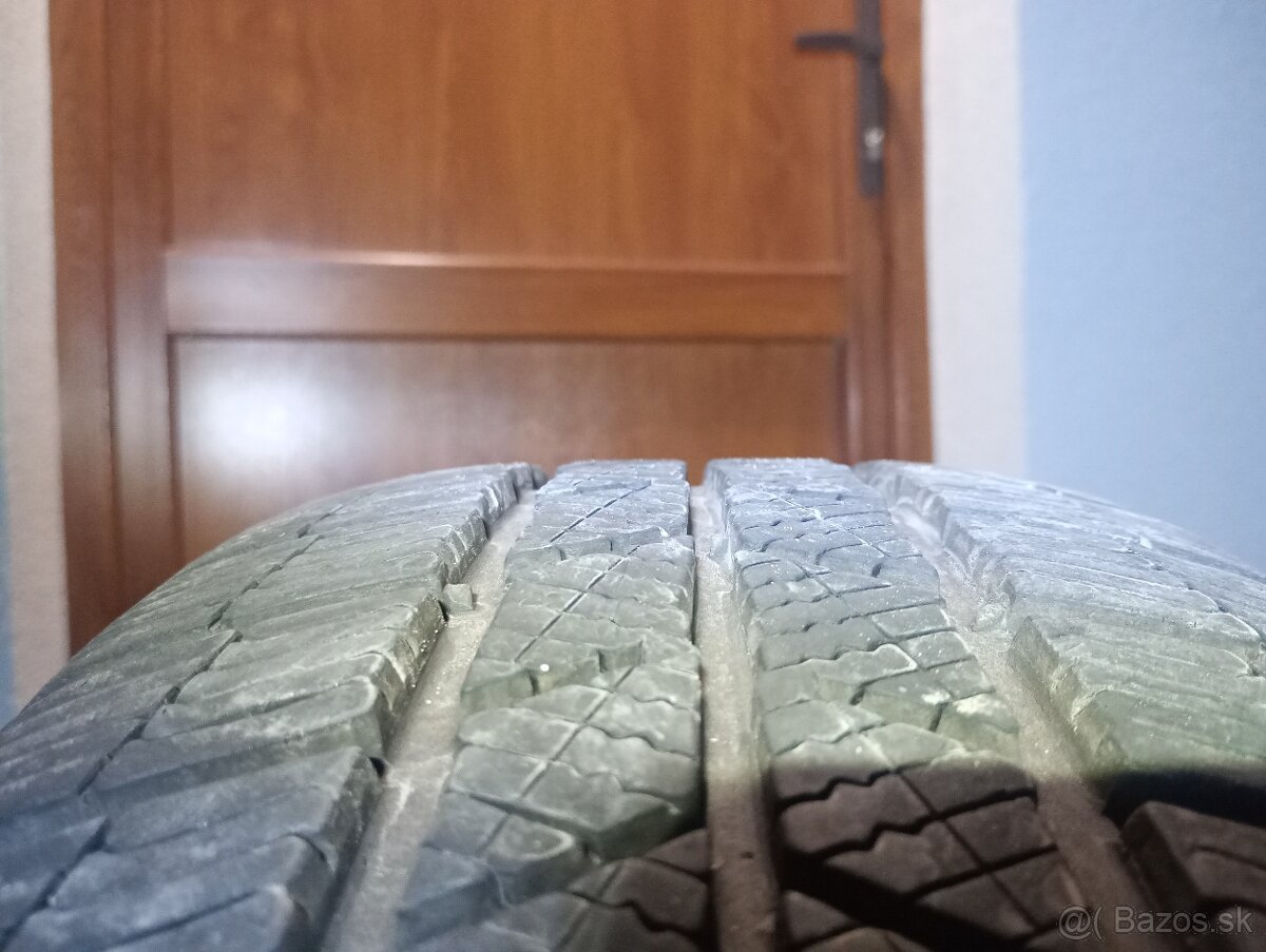 Zimné 205/55R16 - 4