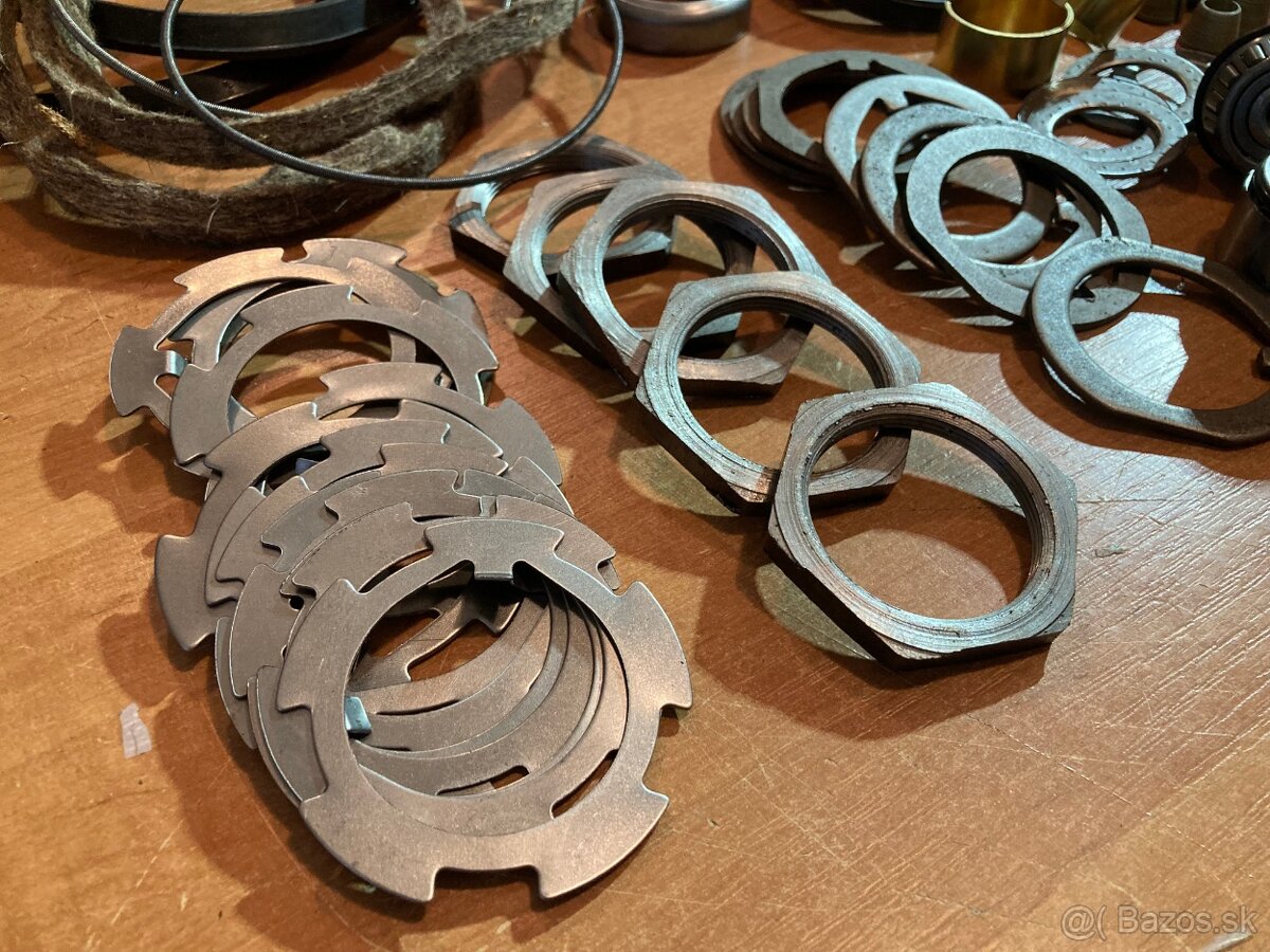 Uaz, Gaz ochranné manžety na nápravu predám - 4