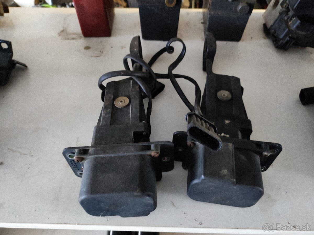 Iveco Eurocargo plynový pedál - 4