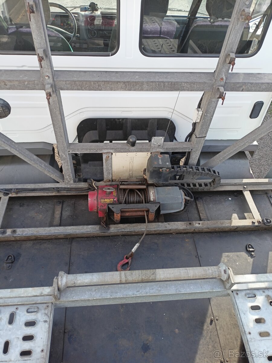 Odtahový speciál, auto přepravník - 4