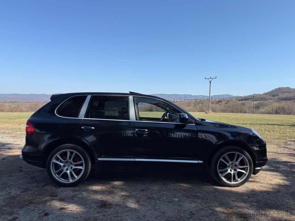 PORSCHE Cayenne Turbo 368kw - 4