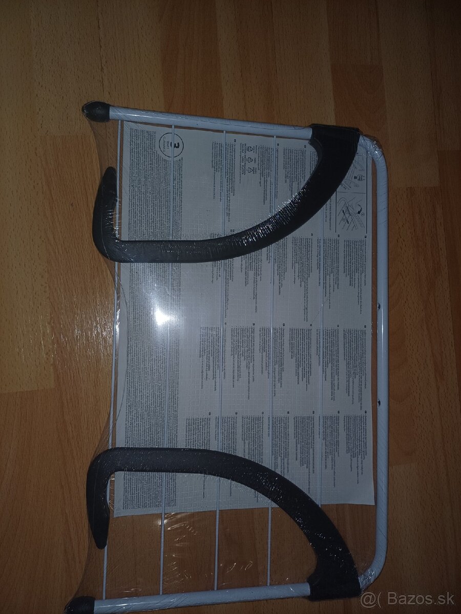 Sušiak na bielizeň s ramenami - 4