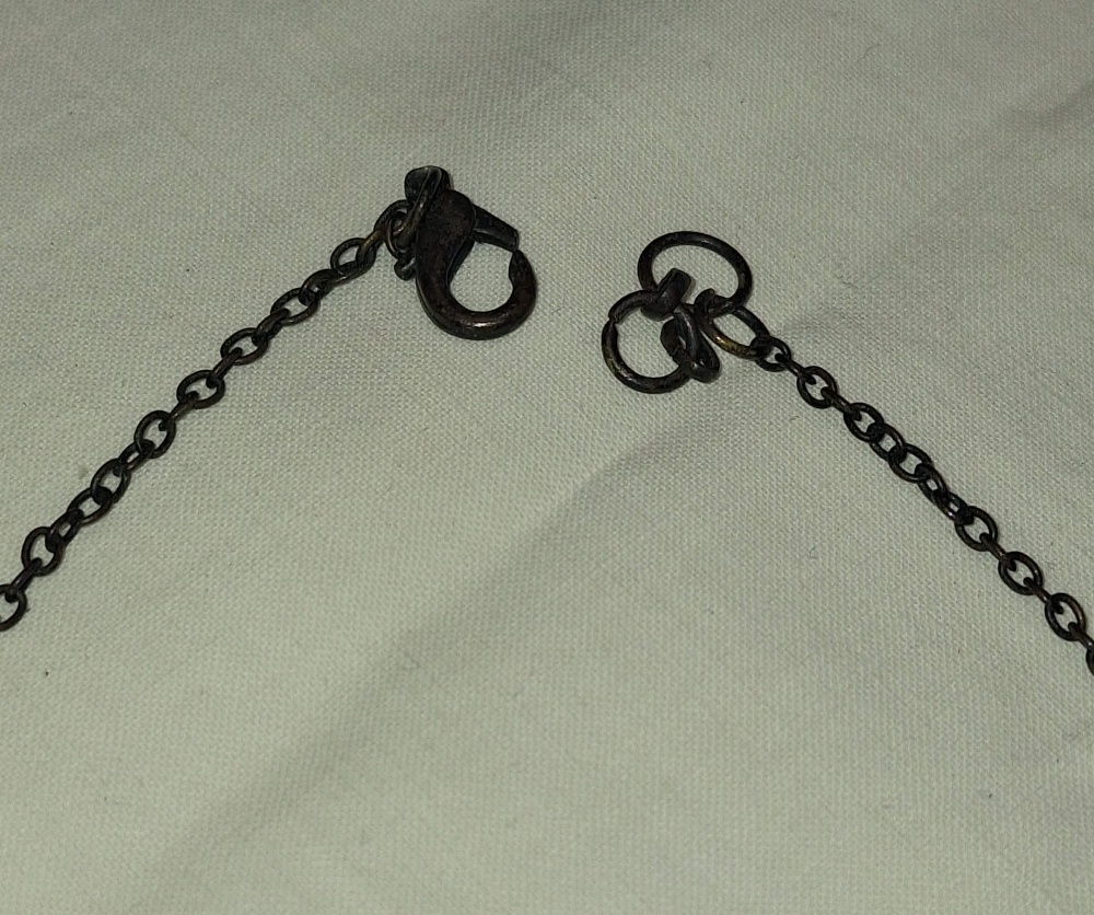 STARÝ NÁHRDELNÍK - 4