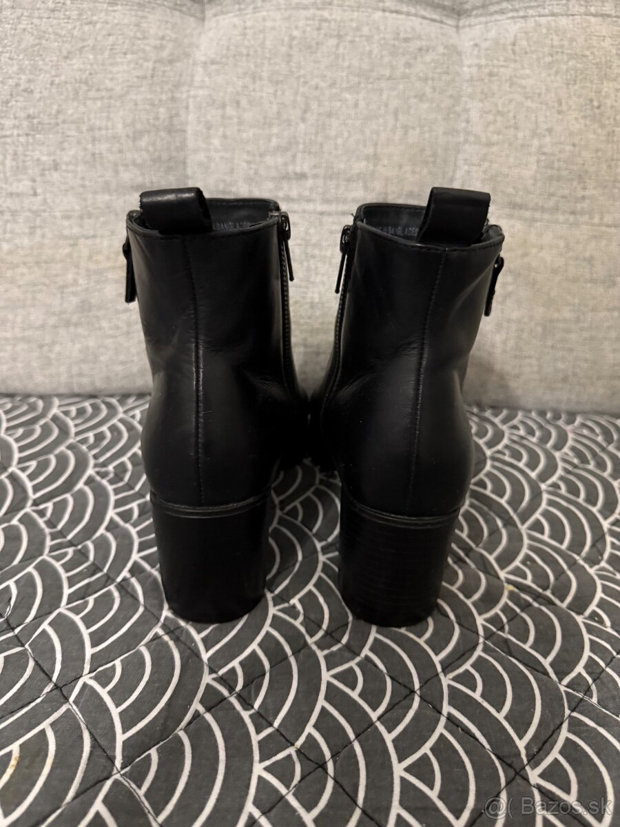 Členkové dámske kožené topánky Baťa - 4