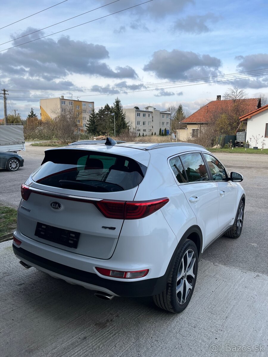 KIA Sportage 2.0 CRDi GT-Line = 4WD (4x4), A/T Panoráma = - 4