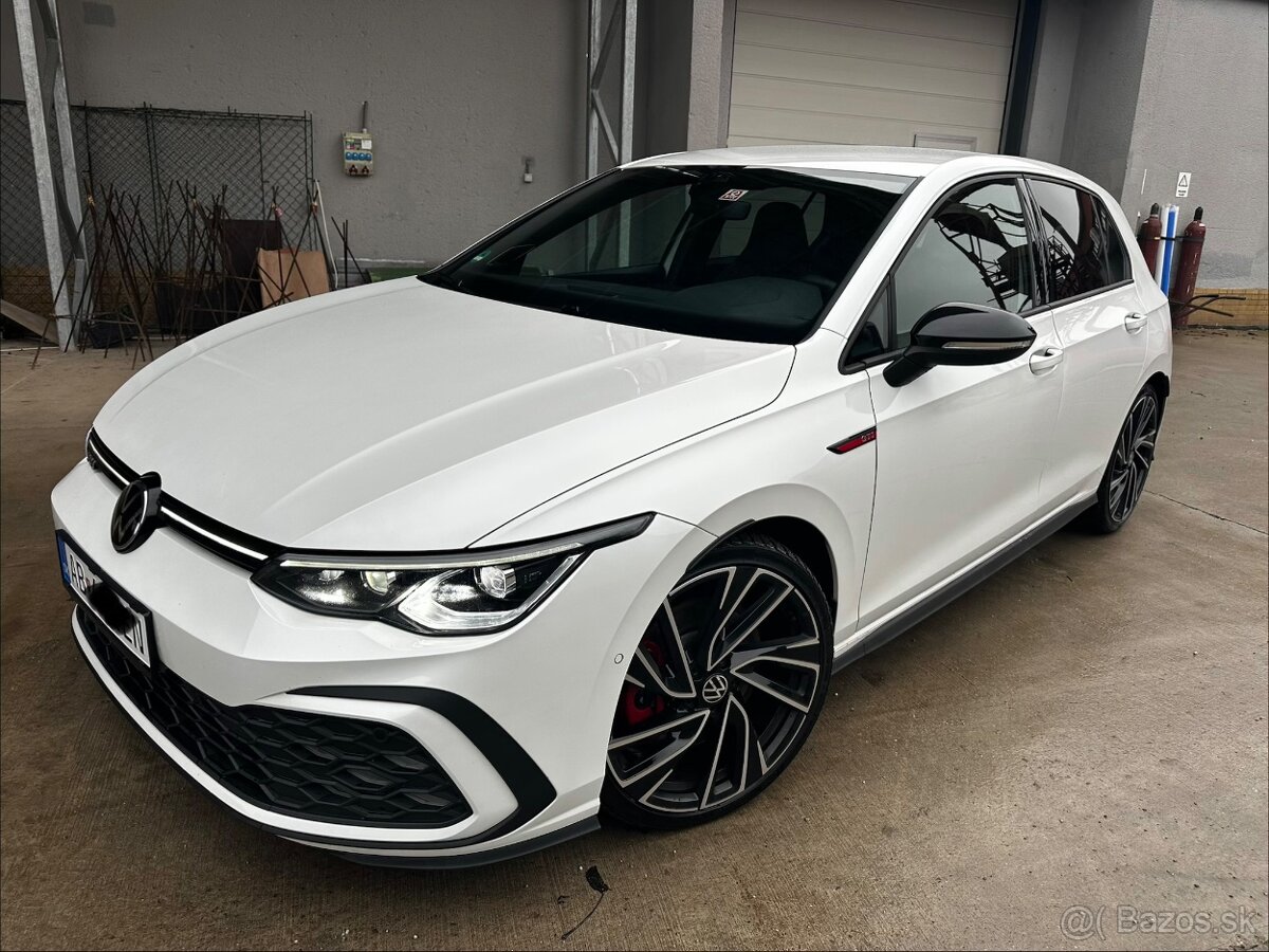 Volkswagen Golf VIII GTI - 4