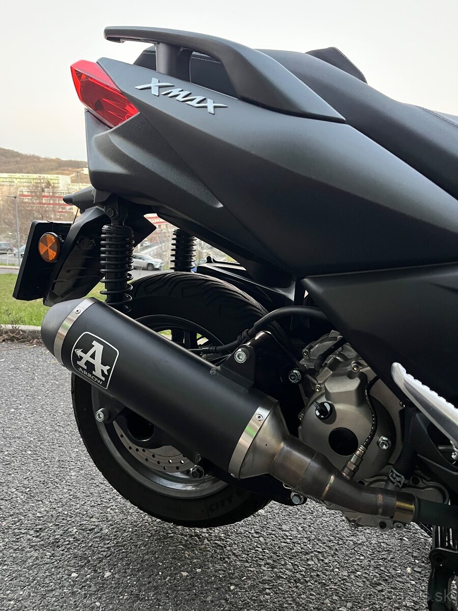 Yamaha XMax 300 - 4
