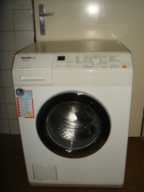 Pračka Miele na SÚčiastky - 4