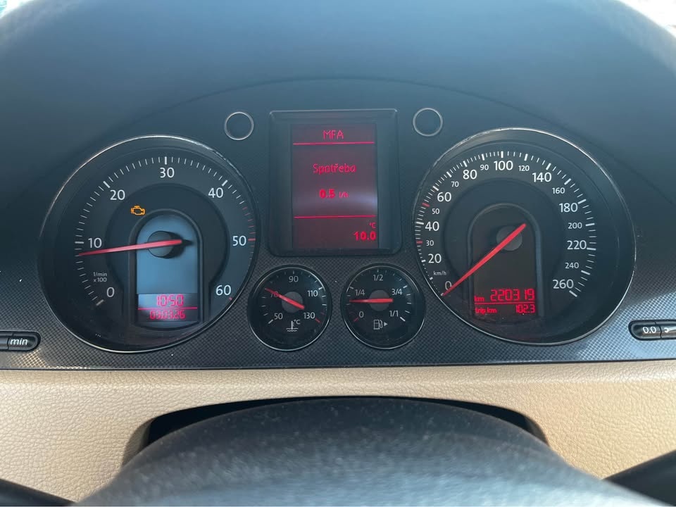 Volkswagen Passat b6 - 4