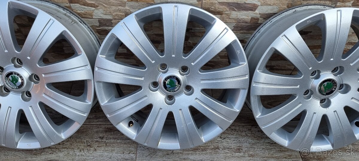 Predám Orginal SKODA FLASH elektrony 5X112 R17 - 4