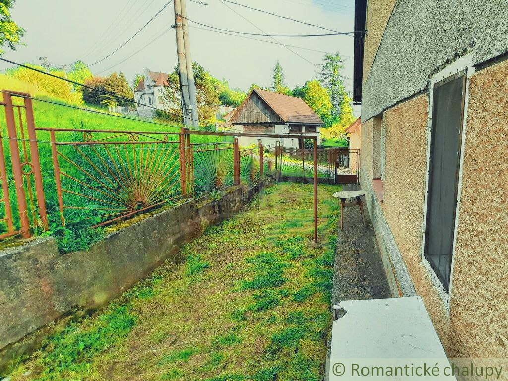 Rodinný dom v obci Kunešov - v tichej lokalite Kremnickýc - 4