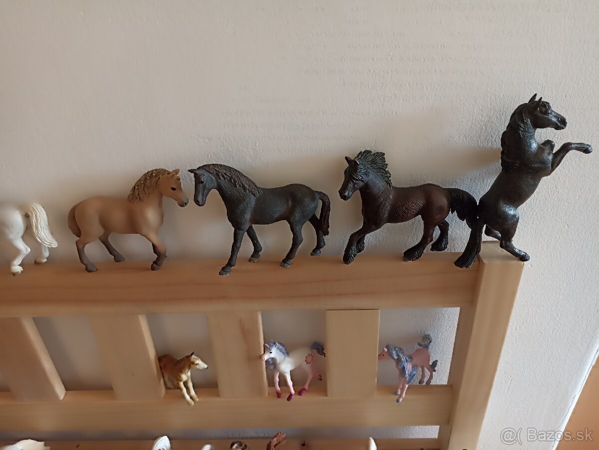 SCHLEICH - 4