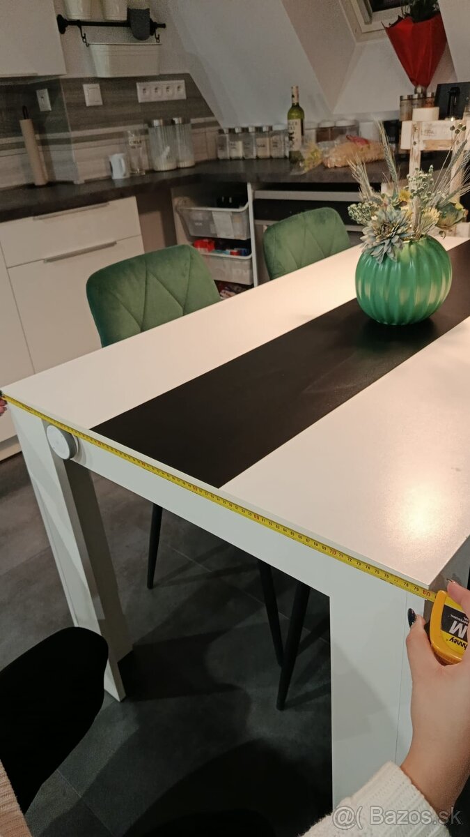 Jedálenský stôl - 4