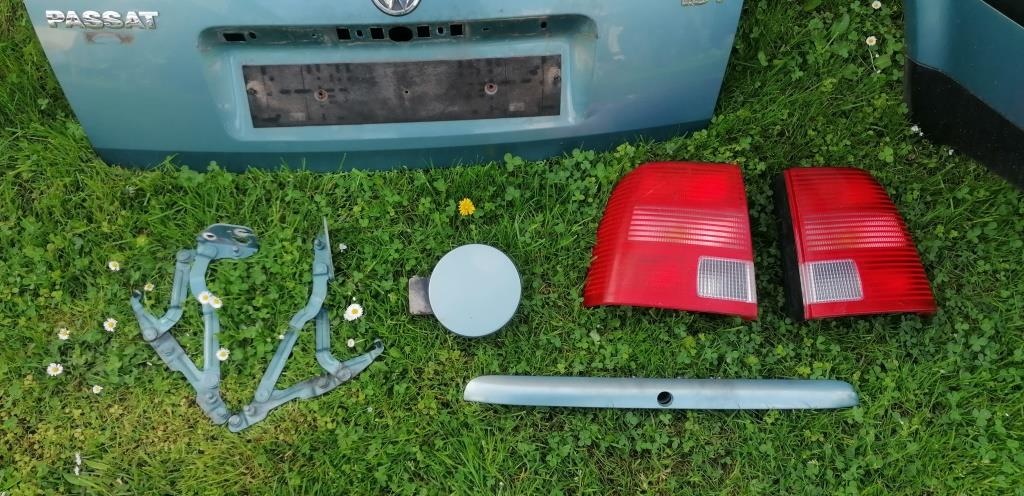 Volkswagen Passat B kufor naraznik dvere - 4