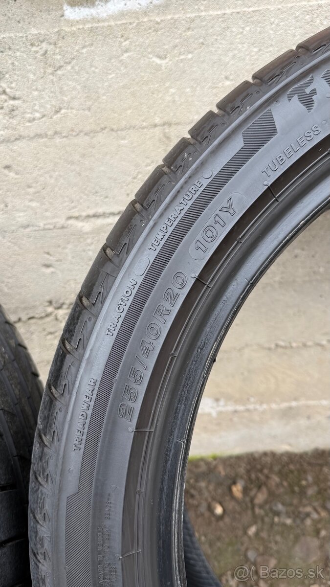 Letné pneumatiky 255/40 R20 - 4