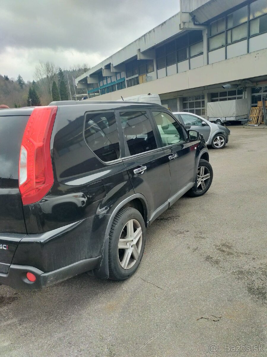 Nissan X-Trailer 2.0 dCi - 4