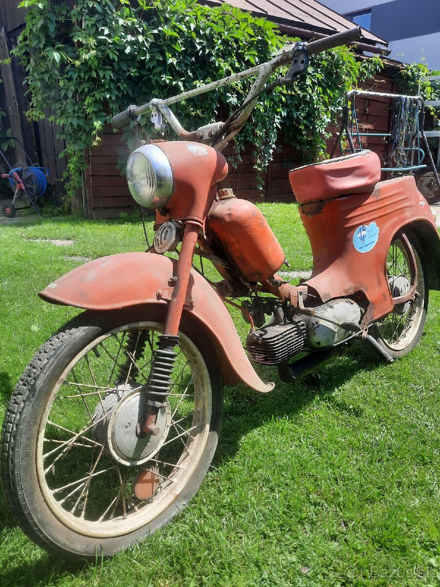 Jawa 555 - 4