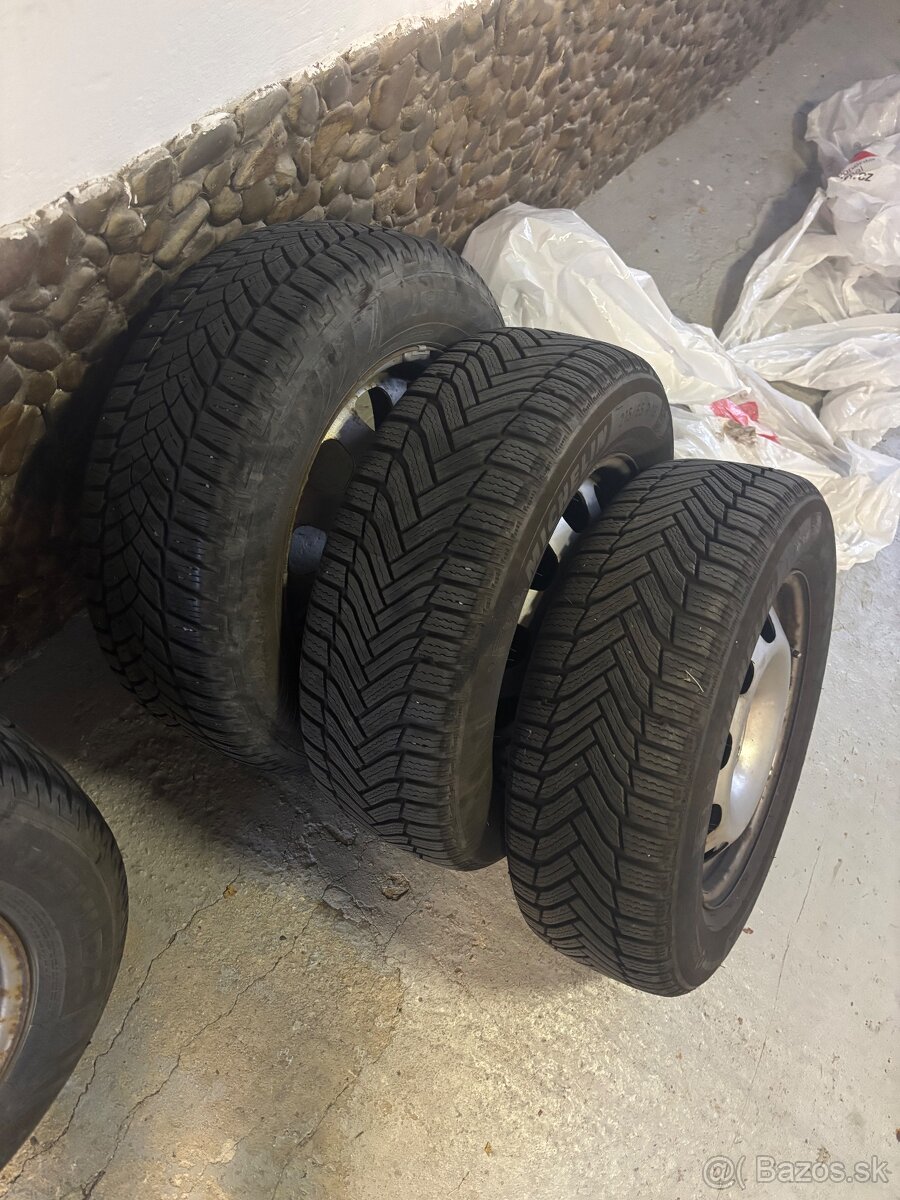 Predám zimné kolesa 215/65 R16 - 4