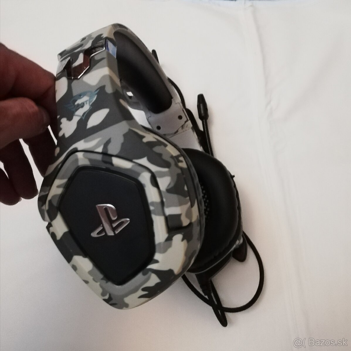 Predám Playstation 4 Slim - 4