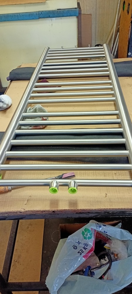 SLEVA 25 % NEREZ. RADIÁTOR 600-1650 - 4