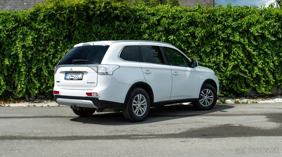 Mitsubishi Outlander 2.2 DI-D Instyle A/T - 4