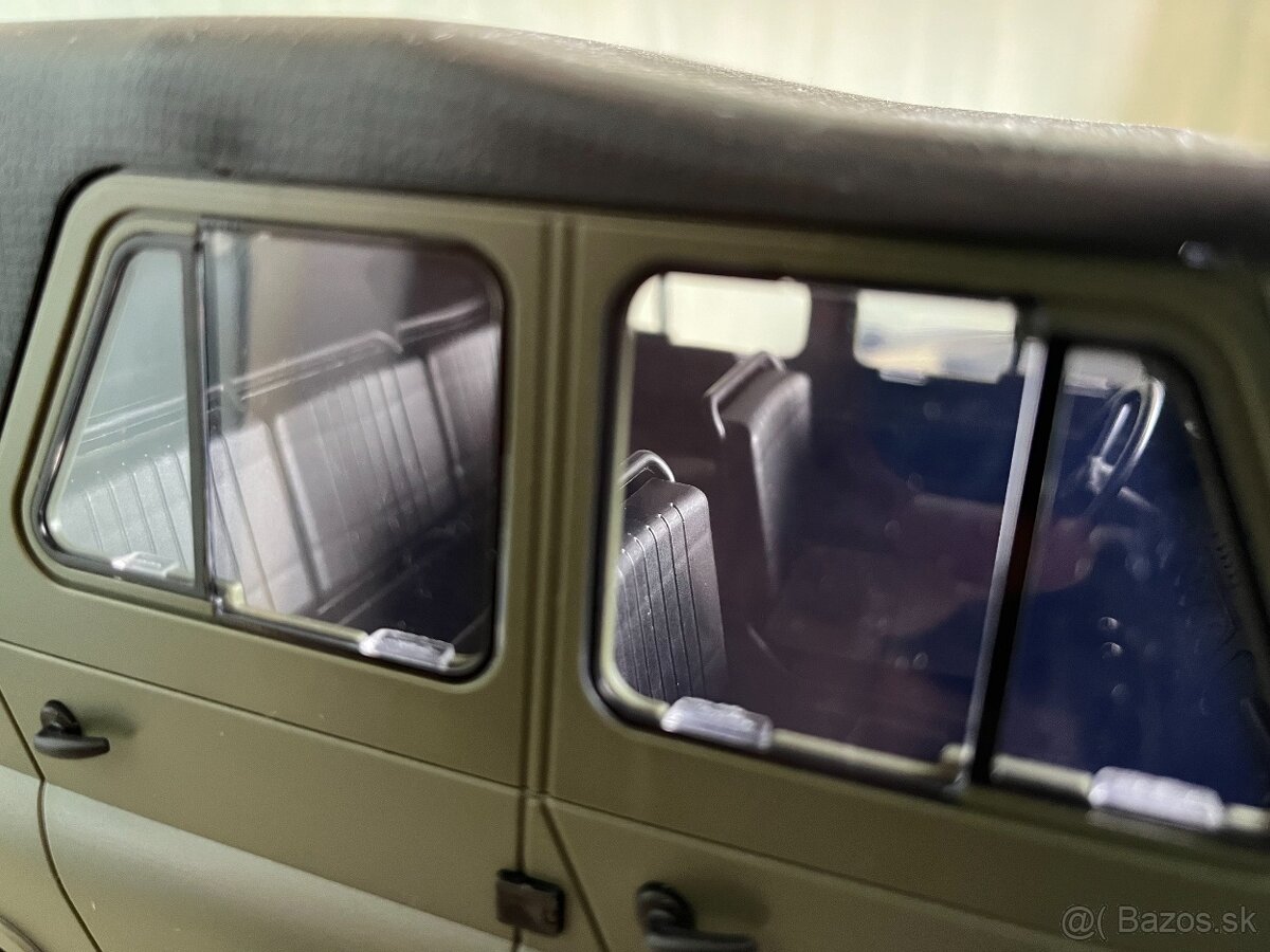 UAZ 469 - rc model - 4