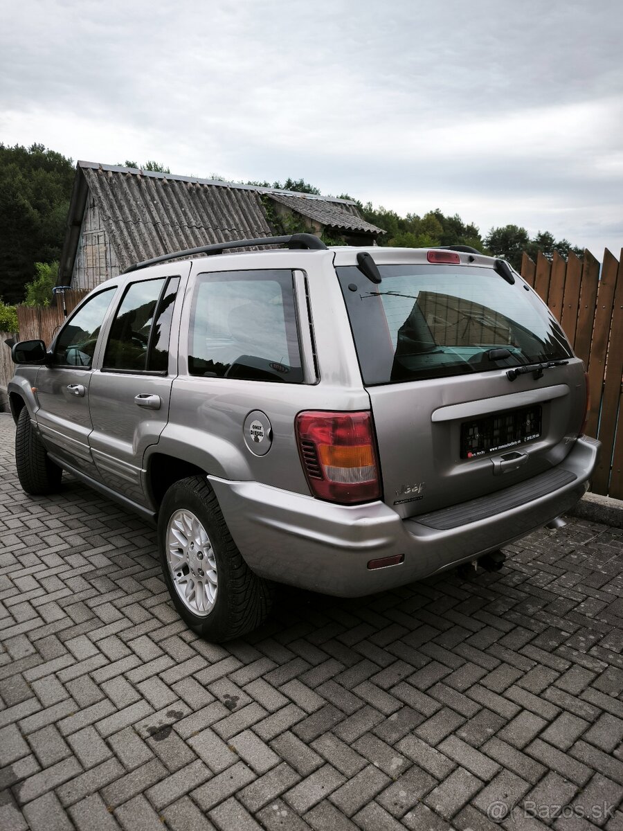 Jeep Cherokee 2.7 120 kw Automat - 4
