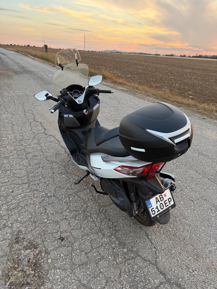 Predám skúter SYM GTS 125 - 4