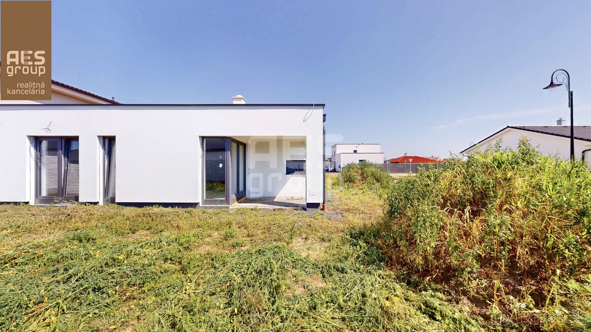 KOLAUDUJEME, PREDAJ, 4i rodinný dom s garážou, ul. Jelšová, - 4