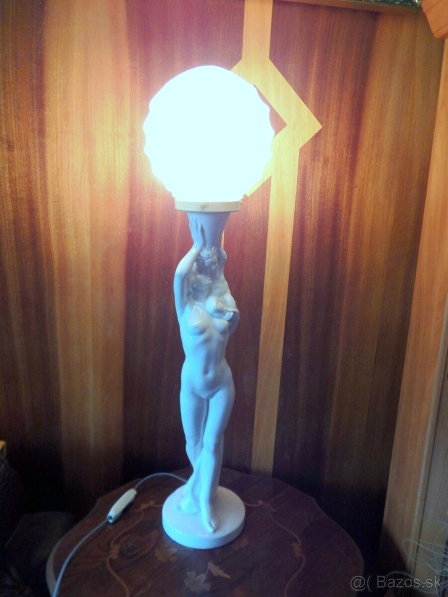 Stolná lampa v tvare Venuše s dieťaťom - 4