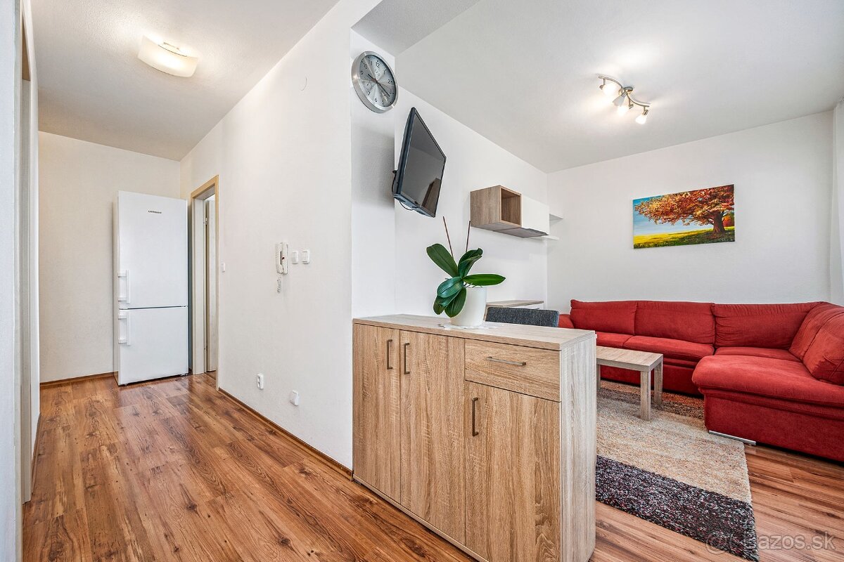 Na predaj veľmi pekný 2-izbový byt s terasou - Svit - 4