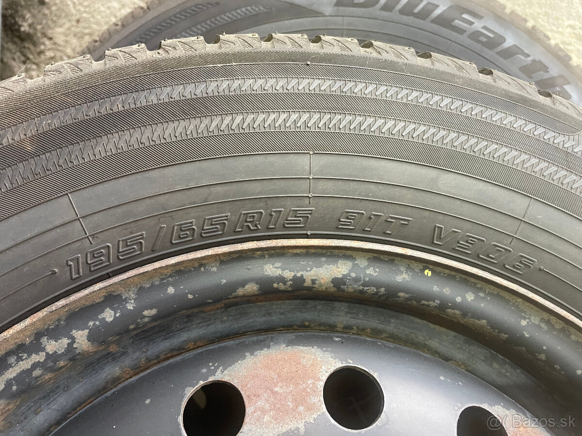 Predam zimne Yokohama 195/65r15 DOT 3120 - 4